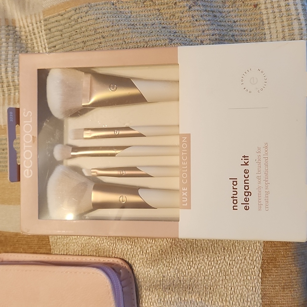 Ecotools brushes makeup